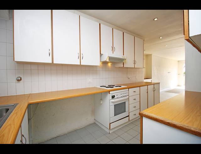 2 BEDROOM APARTMENT FOR SALE IN NORWOOD